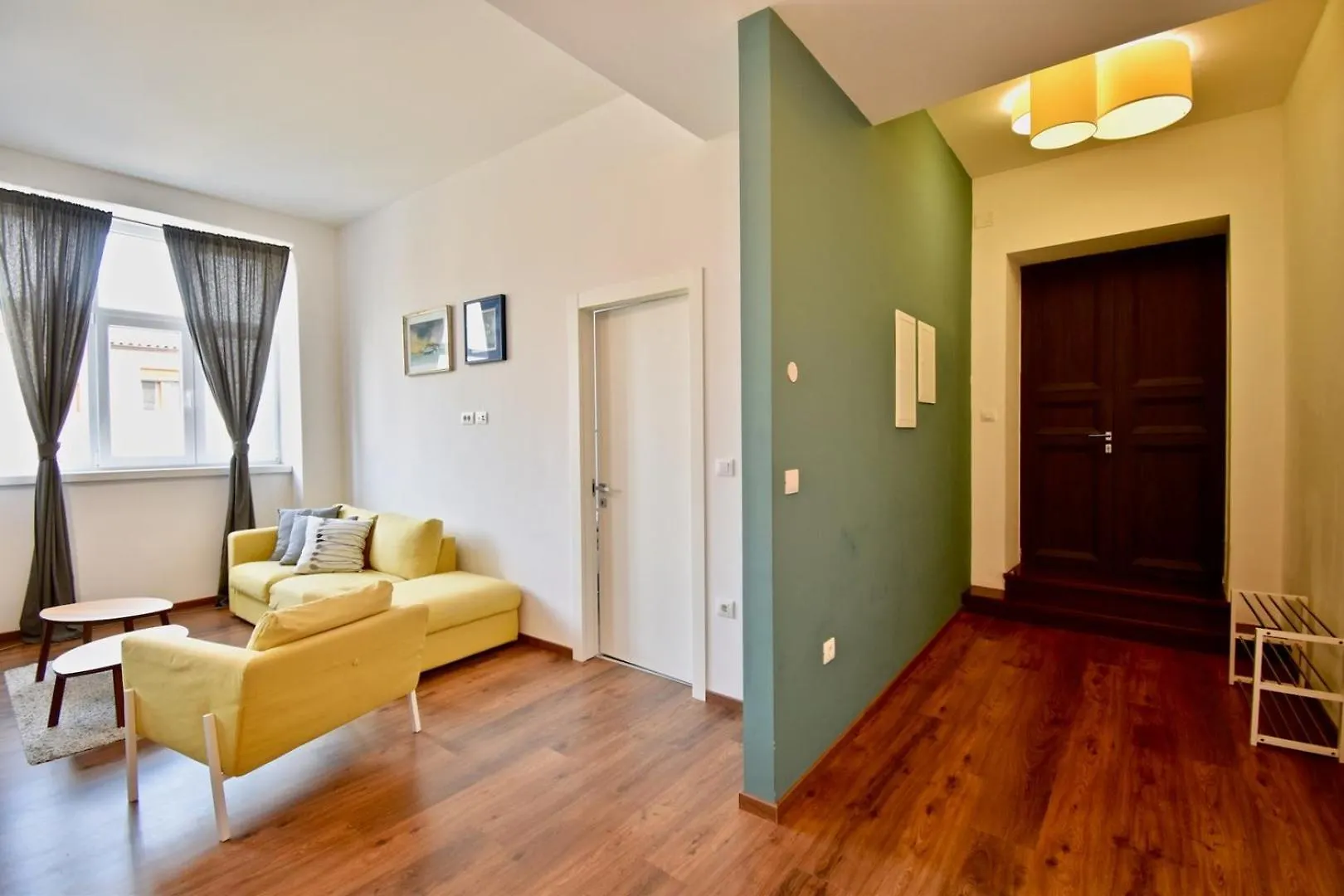 Modern Apartment With 2 Bedrooms Near Arena Croatia