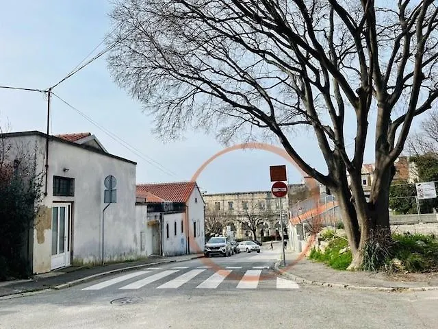 Modern Apartment With 2 Bedrooms Near Arena 0*, Pula